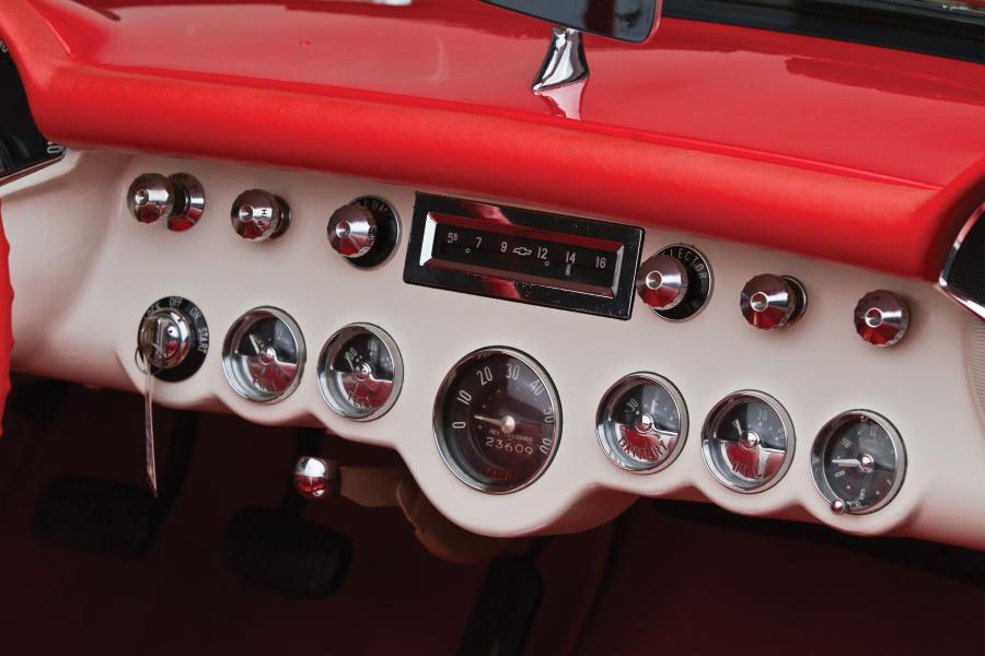  Chevrolet Corvette Roadster 1957 года  (фото 12 из 25)